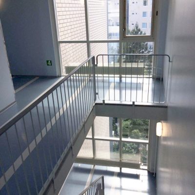3M Neutral 35ex auringonsuojakalvo sisältä katsottuna